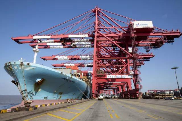 深化完善“双特”政策支持临港地区 促进外贸回稳向好